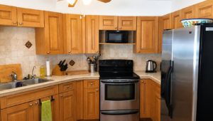 main house kitchen (1)